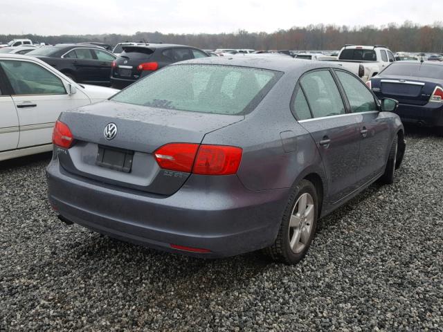 3VWDP7AJXDM214829 - 2013 VOLKSWAGEN JETTA SE GRAY photo 4