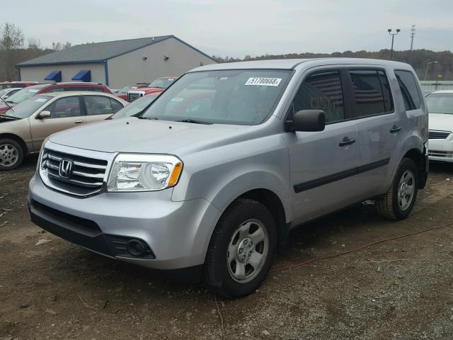 5FNYF3H26DB037859 - 2013 HONDA PILOT LX SILVER photo 2