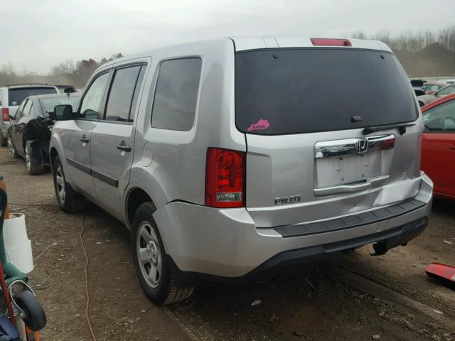 5FNYF3H26DB037859 - 2013 HONDA PILOT LX SILVER photo 3