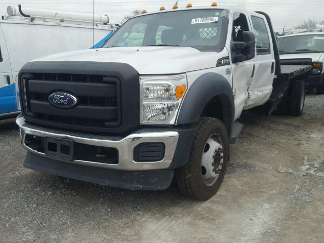 1FD0W5HT0GEA40517 - 2016 FORD F550 SUPER WHITE photo 2