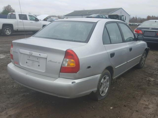 KMHCG45C12U373526 - 2002 HYUNDAI ACCENT GL SILVER photo 4