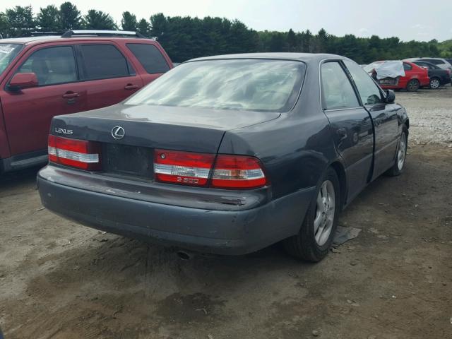 JT8BF28G4Y0270394 - 2000 LEXUS ES 300 GRAY photo 4