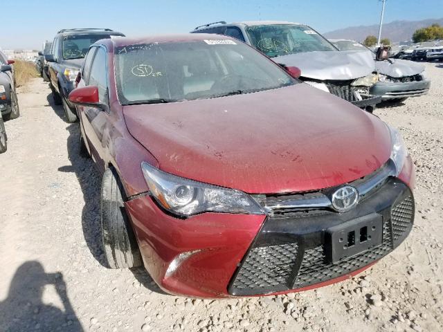 4T1BF1FK4HU767940 - 2017 TOYOTA CAMRY LE RED photo 1
