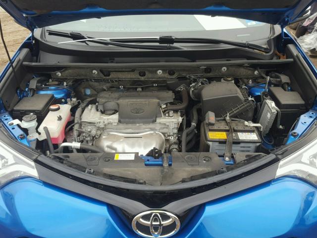 JTMJFREV0GJ065446 - 2016 TOYOTA RAV4 SE BLUE photo 7