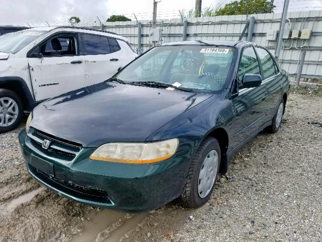 1HGCG5648WA181501 - 1998 HONDA ACCORD LX GREEN photo 2