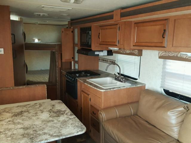 5ZT2CXUB5DA002488 - 2013 WILDWOOD COACHMEN WHITE photo 6