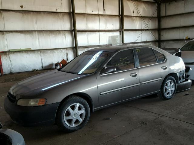 1N4DL01D2WC156984 - 1998 NISSAN ALTIMA XE GRAY photo 2