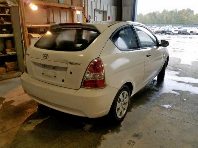 KMHCM3AC5BU191093 - 2011 HYUNDAI ACCENT GL WHITE photo 4