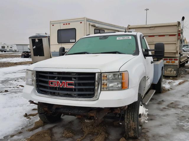 1GDJC34648E204824 - 2008 GMC SIERRA C35 WHITE photo 2