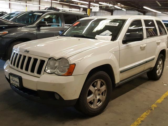 1J8GR48K68C219999 - 2008 JEEP GRAND CHER WHITE photo 2