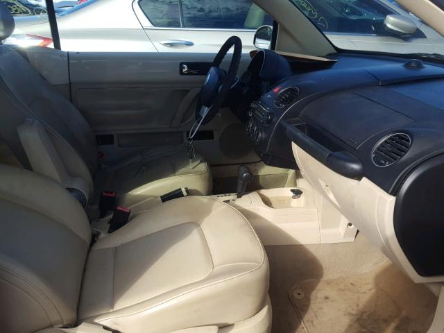 3VWPF31Y88M405709 - 2008 VOLKSWAGEN NEW BEETLE Krem foto 5