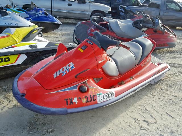 KAW10207G899 - 1999 KAWASAKI STX12F RED photo 2