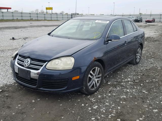 3VWRF71K06M679477 - 2006 VOLKSWAGEN JETTA 2.5 BLUE photo 2