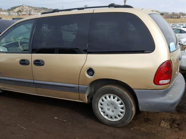 2P4GP4532TR762286 - 1996 PLYMOUTH VOYAGER SE GOLD photo 9