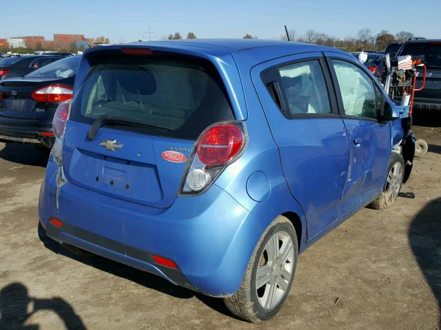 KL8CD6S99EC533396 - 2014 CHEVROLET SPARK 1LT BLUE photo 4