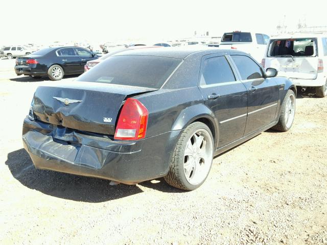 2C3KA53G86H351209 - 2006 CHRYSLER 300 TOURIN BLACK photo 4