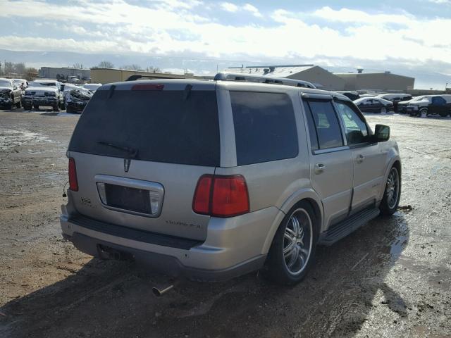5LMFU28R83LJ35395 - 2003 LINCOLN NAVIGATOR 银色 照片 4