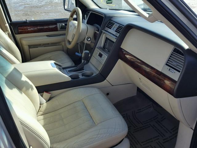 5LMFU28R83LJ35395 - 2003 LINCOLN NAVIGATOR 银色 照片 5