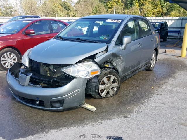 3N1BC11E29L441809 - 2009 NISSAN VERSA S GRAY photo 2