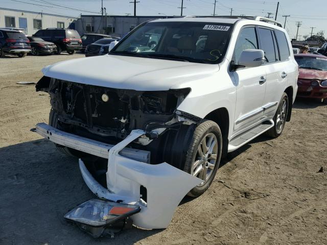 JTJHY7AX0E4133614 - 2014 LEXUS LX 570 WHITE photo 2