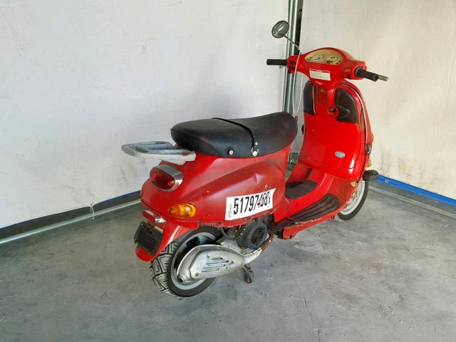 ZAPM198F235008604 - 2003 VESPA M198F RED photo 4