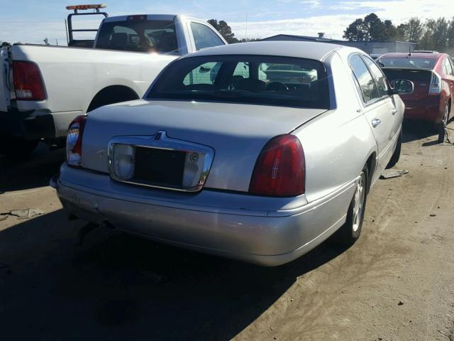 1LNHM82W61Y615951 - 2001 LINCOLN TOWN CAR S SILVER photo 4