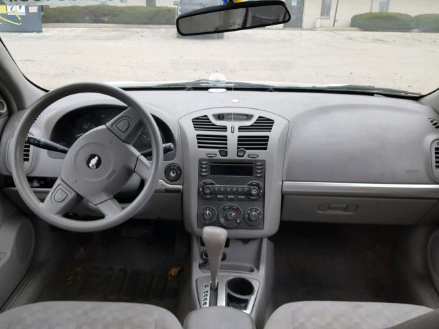 1G1ZT54844F110542 - 2004 CHEVROLET MALIBU LS 银色 照片 9
