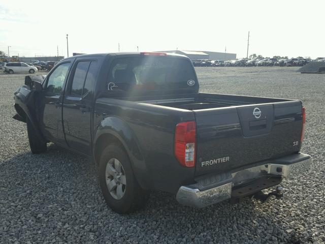 1N6AD0ER1AC433422 - 2010 NISSAN FRONTIER C GRAY photo 3