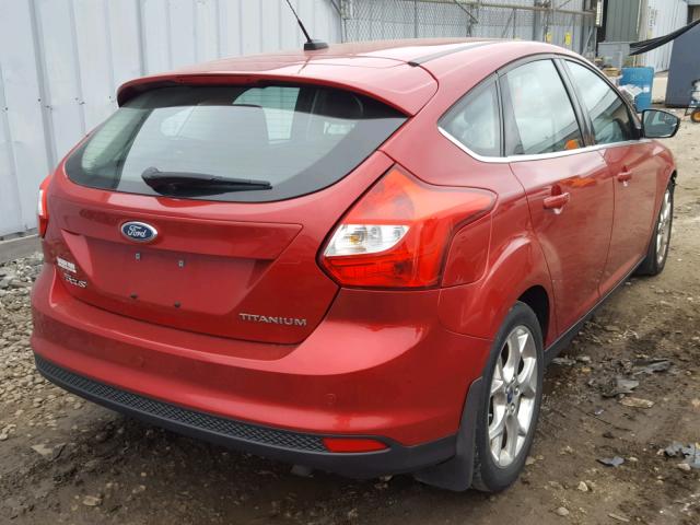 1FAHP3N28CL328379 - 2012 FORD FOCUS TITA RED photo 4