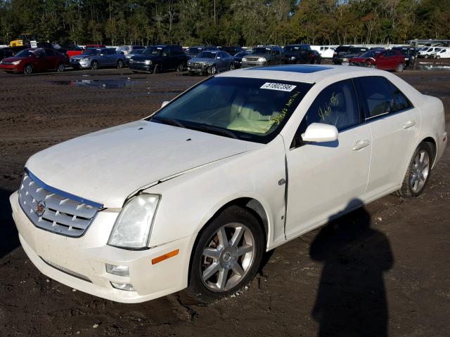 1G6DW677660178853 - 2006 CADILLAC STS WHITE photo 2