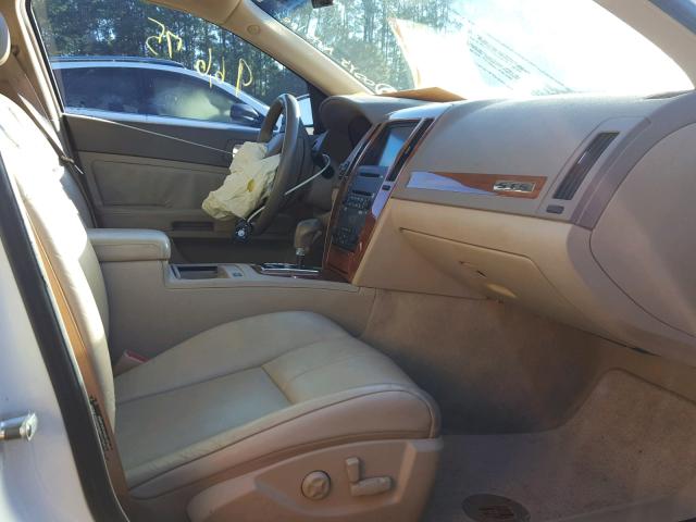 1G6DW677660178853 - 2006 CADILLAC STS WHITE photo 5