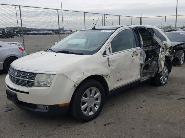 2LMDU88C57BJ24129 - 2007 LINCOLN MKX CREAM photo 2