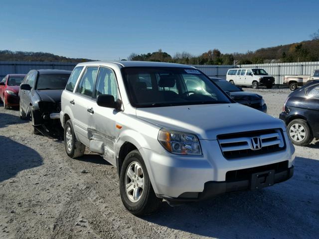 5FNYF281X7B028409 - 2007 HONDA PILOT LX WHITE photo 1