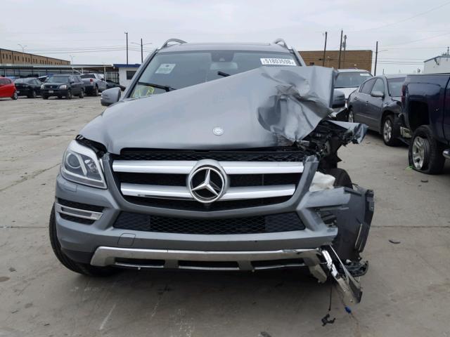 4JGDF7CE0EA329259 - 2014 MERCEDES-BENZ GL 450 4MA GRAY photo 9