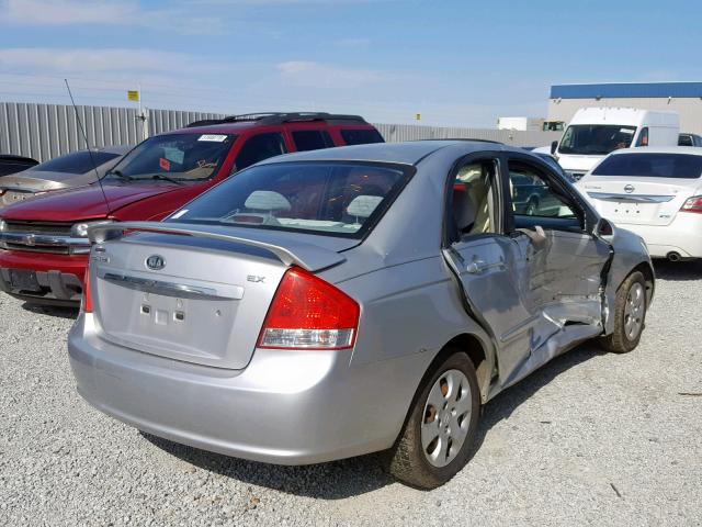 KNAFE221795632939 - 2009 KIA SPECTRA EX SILVER photo 4