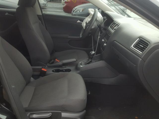 3VW2K7AJ7CM399393 - 2012 VOLKSWAGEN JETTA BASE BLACK photo 5