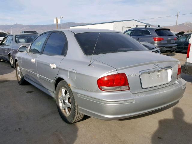 KMHWF35H15A202402 - 2005 HYUNDAI SONATA GLS SILVER photo 3