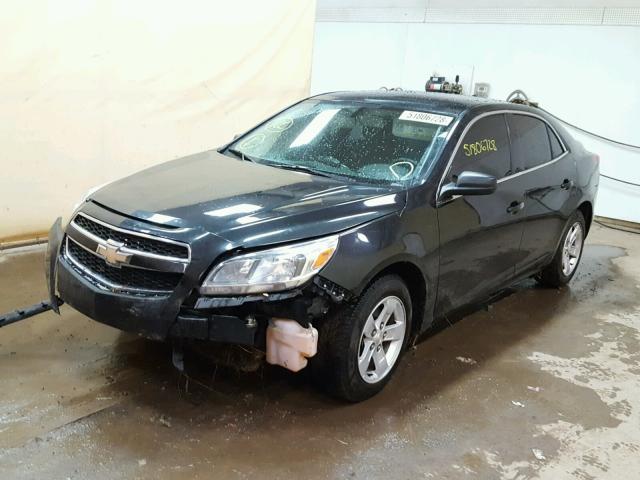 1G11B5SA9DF135734 - 2013 CHEVROLET MALIBU LS ნაცრისფერი ფოტო 2