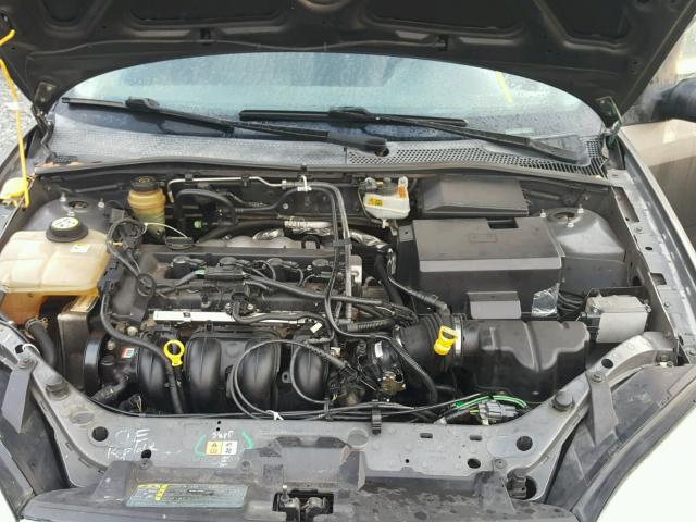 1FAFP34NX5W139723 - 2005 FORD FOCUS ZX4 GRAY photo 7