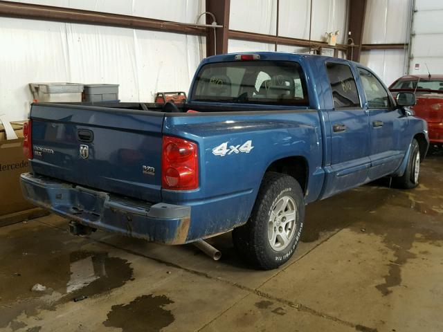 1D7HW48N55S348354 - 2005 DODGE DAKOTA QUA BLUE photo 4