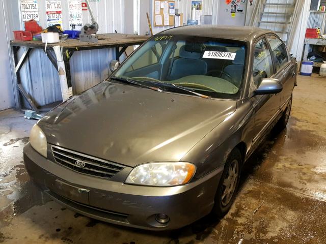 KNAFB121425125974 - 2002 KIA SPECTRA BA GRAY photo 2