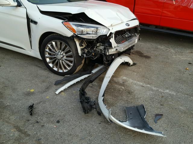 KNALW4D41F6027632 - 2015 KIA K900 WHITE photo 9