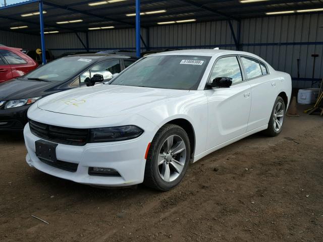 2C3CDXHGXGH250898 - 2016 DODGE CHARGER SX WHITE photo 2