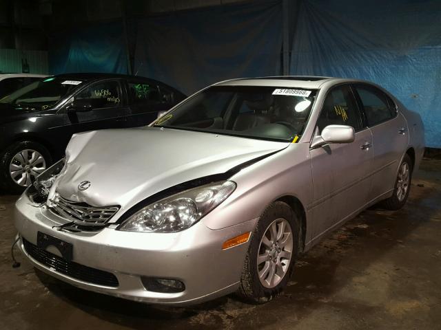 JTHBF30G425002425 - 2002 LEXUS ES 300 SILVER photo 2