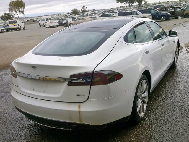 5YJSA1E28GF126317 - 2016 TESLA MODEL S WHITE photo 4