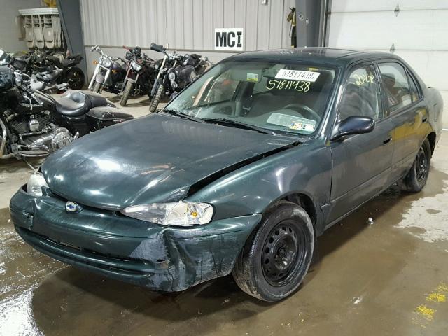 1Y1SK5288YZ421891 - 2000 CHEVROLET GEO PRIZM GREEN photo 2