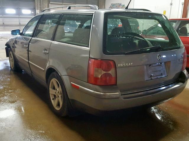 WVWYH63B23E462109 - 2003 VOLKSWAGEN PASSAT GLX SILVER photo 3