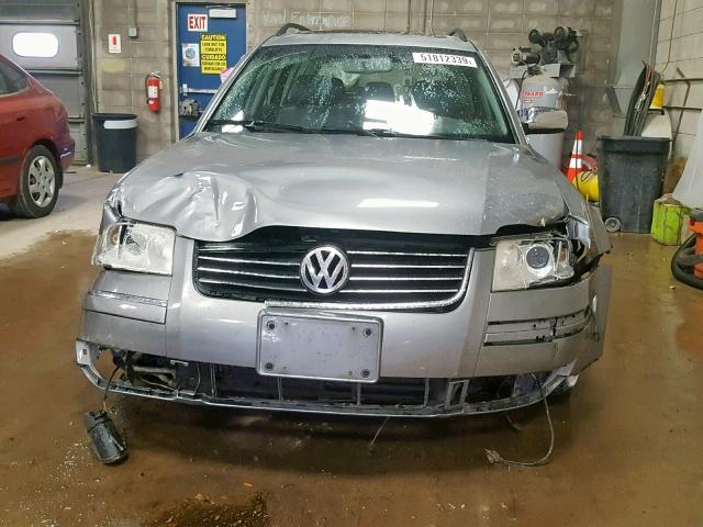 WVWYH63B23E462109 - 2003 VOLKSWAGEN PASSAT GLX SILVER photo 9