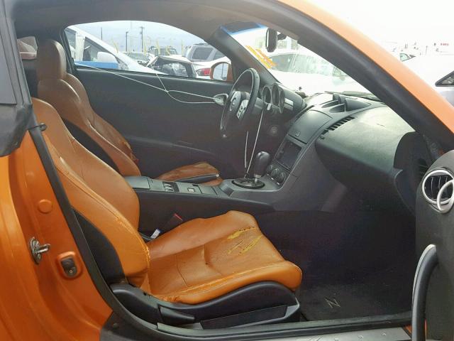 JN1AZ34D43T102013 - 2003 NISSAN 350Z COUPE ORANGE photo 5