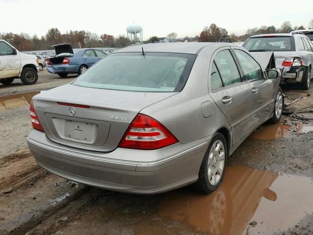 WDBRF81J45F682556 - 2005 MERCEDES-BENZ C 240 4MAT SILVER photo 4